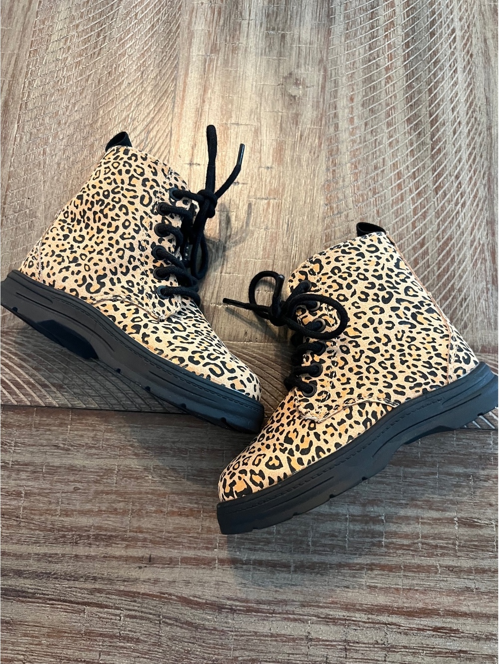 NWOT - Zara Girls’ Leopard Print Ankle Boots with Side Zipper - size 6